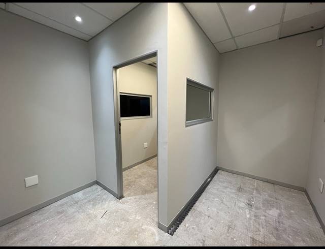 242M² OFFICE TO LET IN ROSEBANK